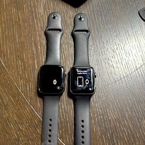 Apple watches series 3 42MM and 44MM 
Used no charger